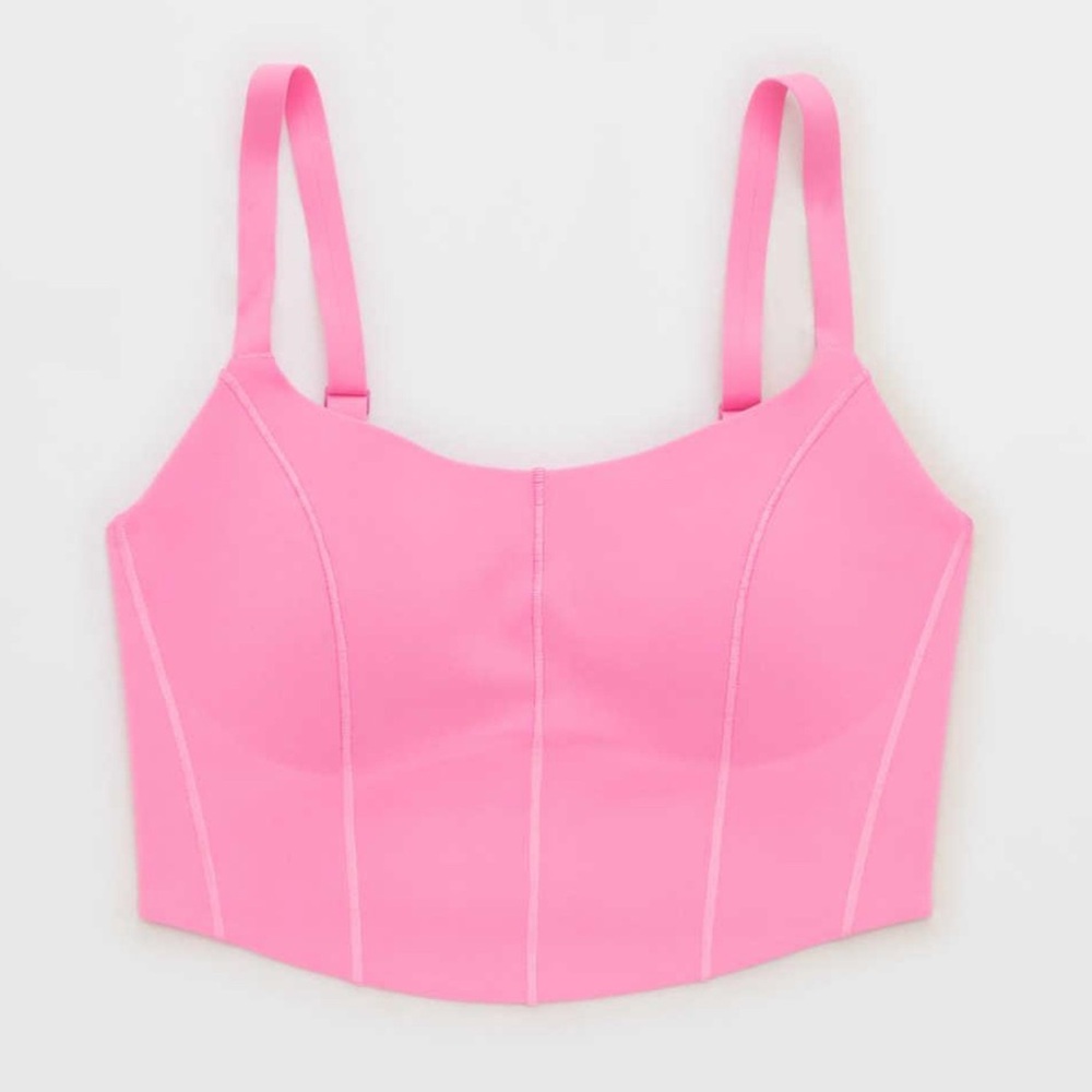 Aerie pink workout top.